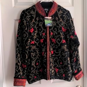 Icelandic Designs zip up sweater
